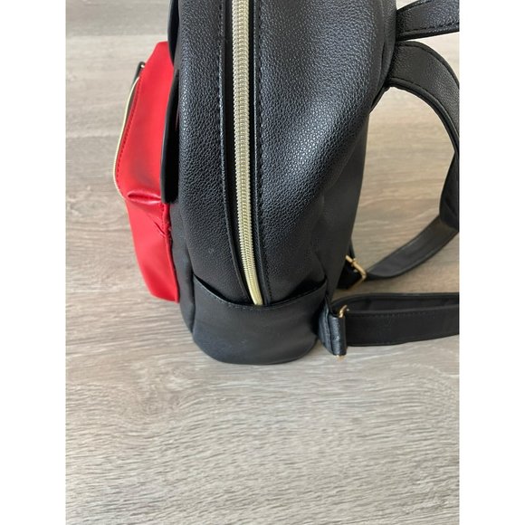 Danielle Nicole/Disney’s Mickey Mouse mini backpack - Picture 7 of 11